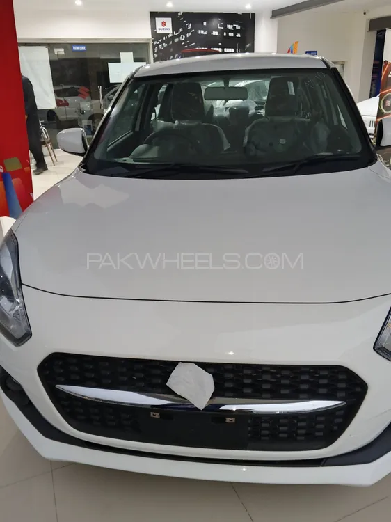 Suzuki Swift 2025 for Sale in Faisalabad Image-1