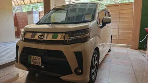 Daihatsu Move Custom RS 2017 for Sale