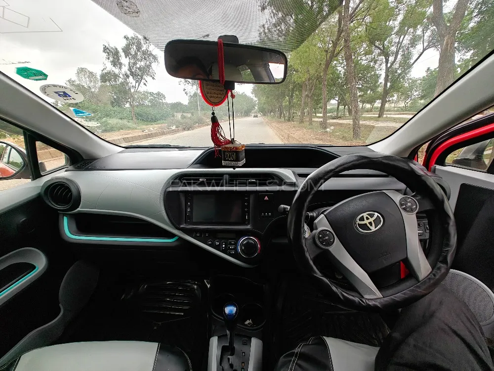 Toyota Aqua 2013 for Sale in Karachi Image-1