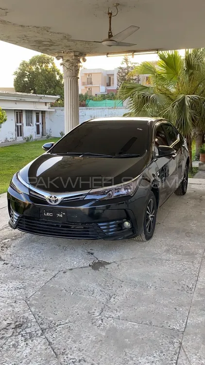 Toyota Corolla 2015 for Sale in Islamabad Image-1