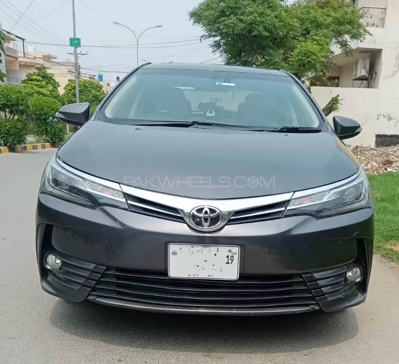 Toyota Corolla 2019 for Sale in Lahore Image-1