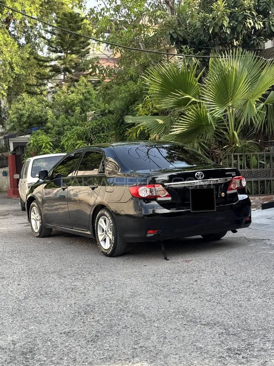 Toyota Corolla 2013 for Sale in Islamabad Image-1