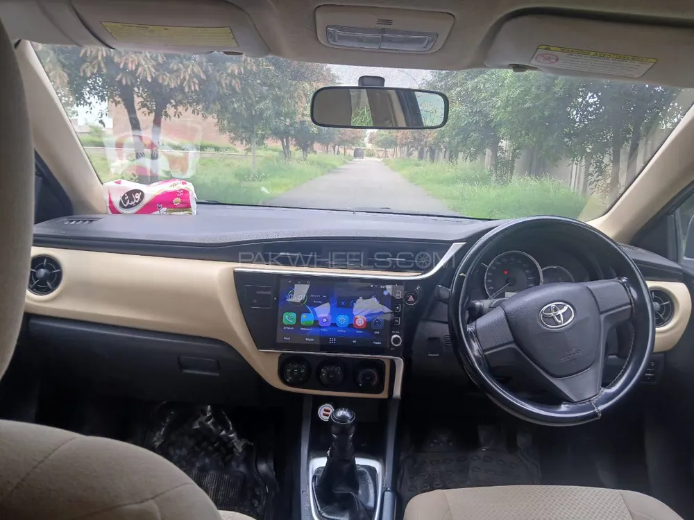 Toyota Corolla 2018 for Sale in Faisalabad Image-1