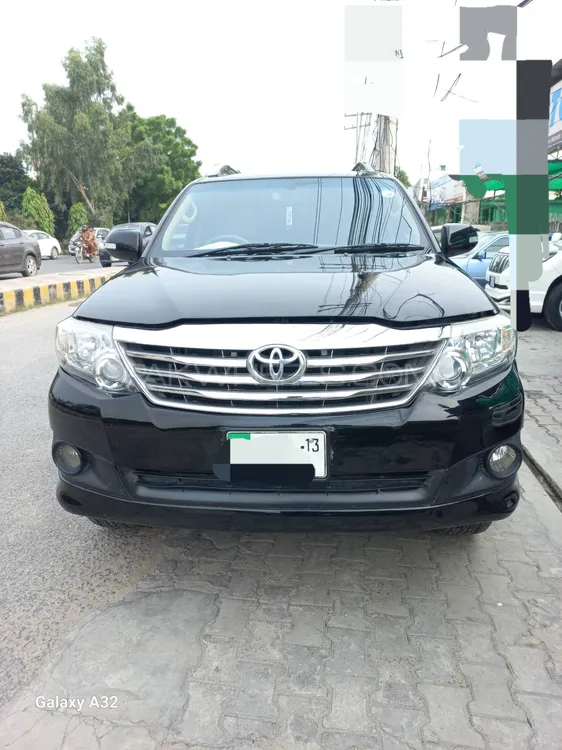 Toyota Fortuner 2013 for Sale in Lahore Image-1