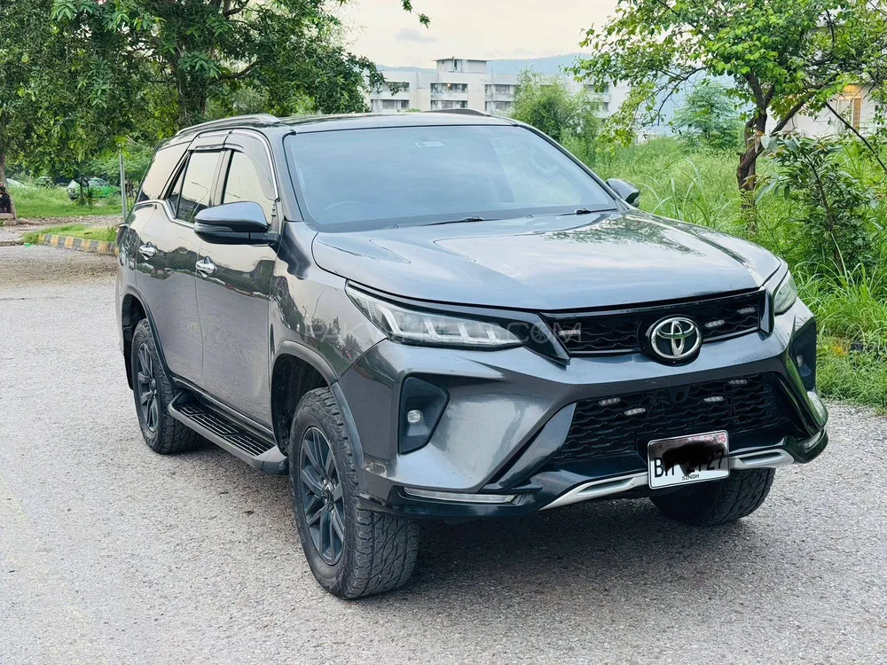 Toyota Fortuner 2018 for Sale in Islamabad Image-1