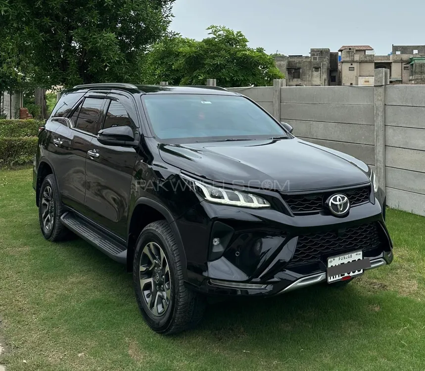 Toyota Fortuner 2022 for Sale in Lahore Image-1