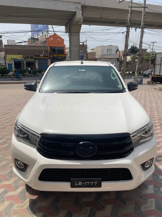 Toyota Hilux 2021 for Sale in Multan Image-1