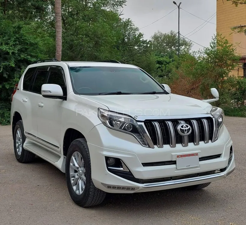 Toyota Prado 2010 for Sale in Karachi Image-1