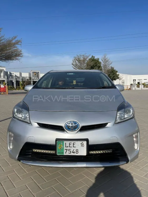 Toyota Prius 2012 for Sale in Islamabad Image-1
