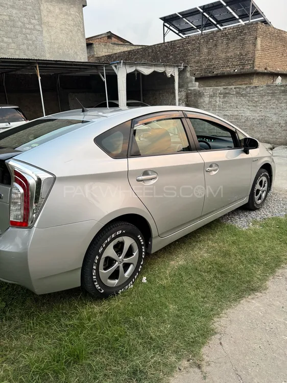 Toyota Prius 2014 for Sale in Islamabad Image-1