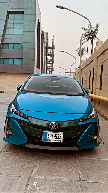 Toyota Prius 2018 for Sale in Lahore Image-1