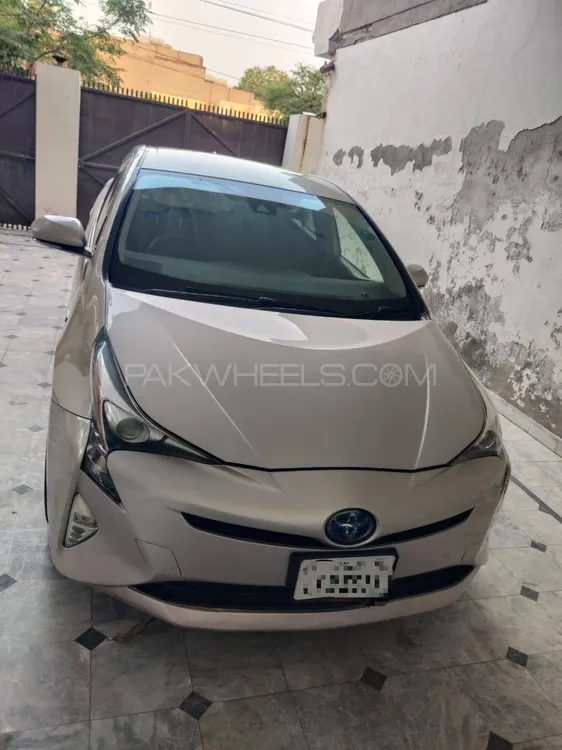 Toyota Prius 2019 for Sale in Islamabad Image-1