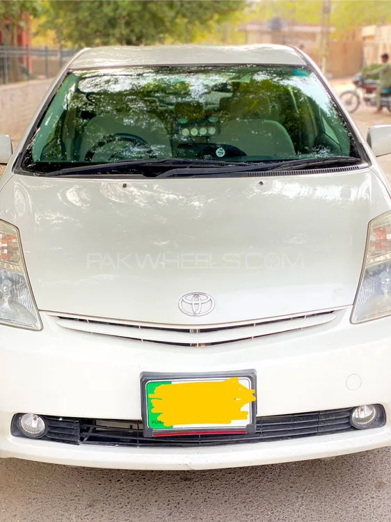 Toyota Prius 2007 for Sale in Lahore Image-1