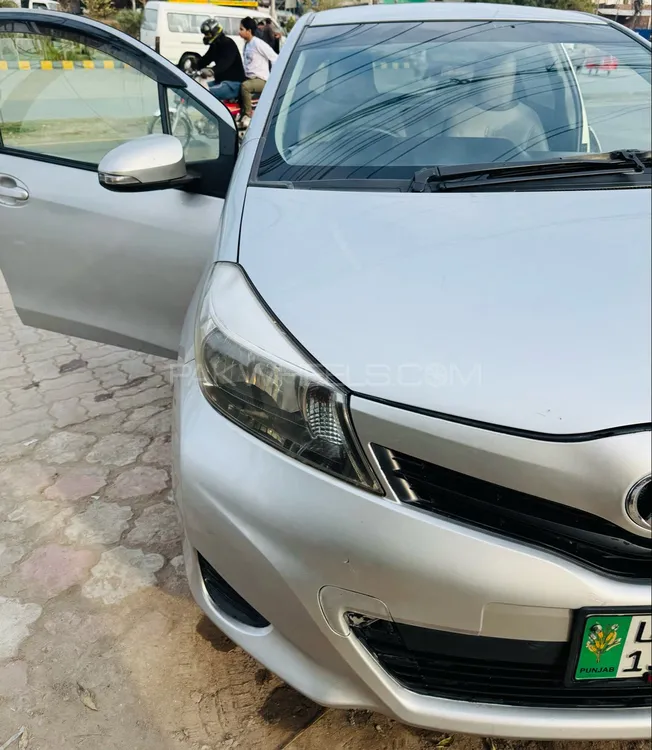 Toyota Vitz 2015 for Sale in Lahore Image-1