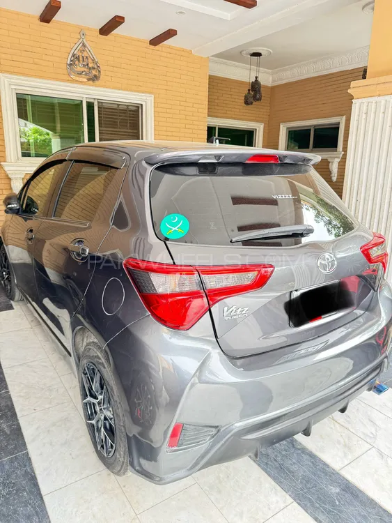 Toyota Vitz 2018 for Sale in Lahore Image-1