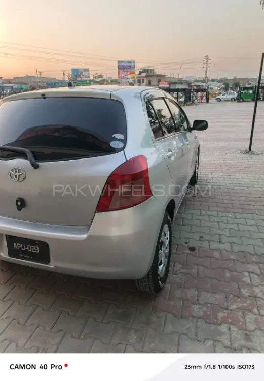 Toyota Vitz 2005 for Sale in Charsadda Image-1