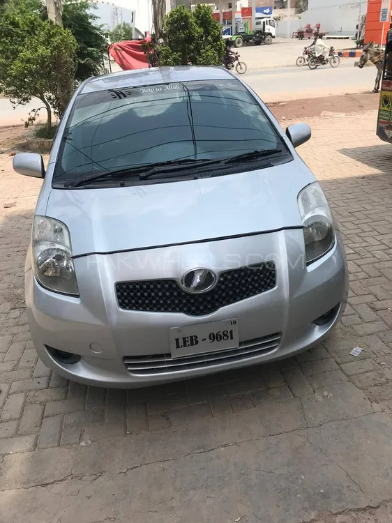 Toyota Vitz 2007 for Sale in Lahore Image-1
