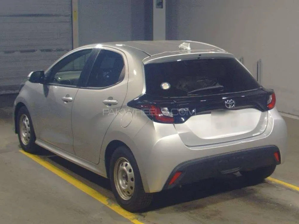 Toyota Vitz 2025 for Sale in Gujrat Image-1