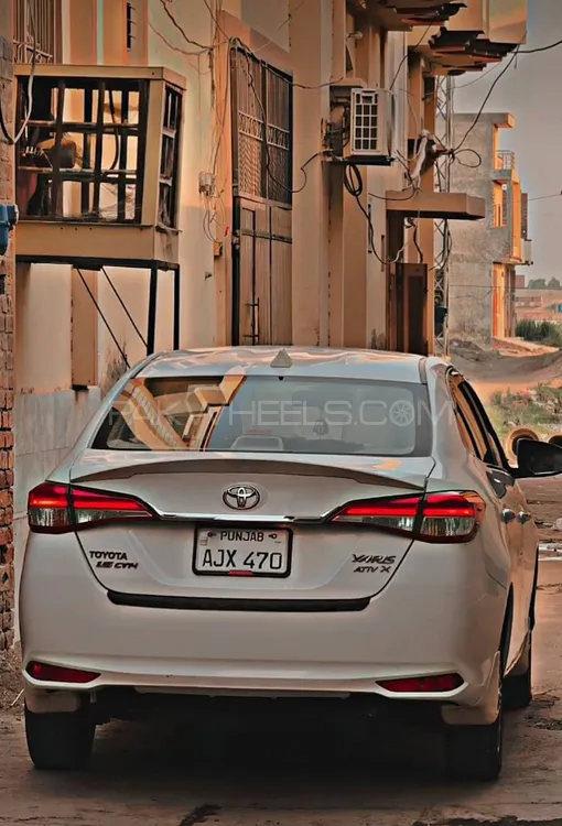 Toyota Yaris Sedan 2020 for Sale in Lahore Image-1