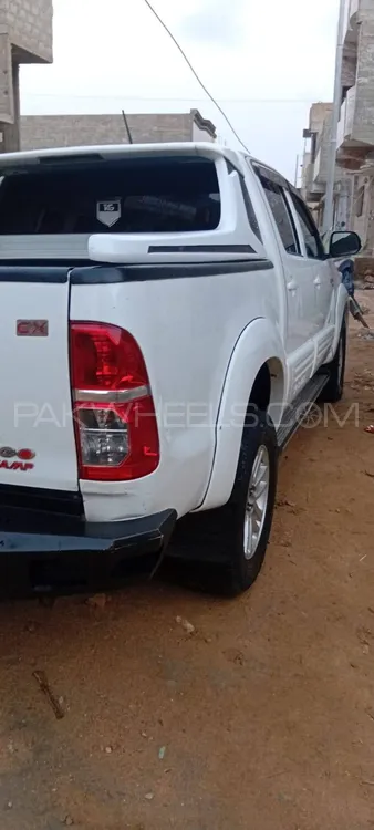 ٹویوٹا ہائیلکس 2015 for Sale in کراچی Image-1