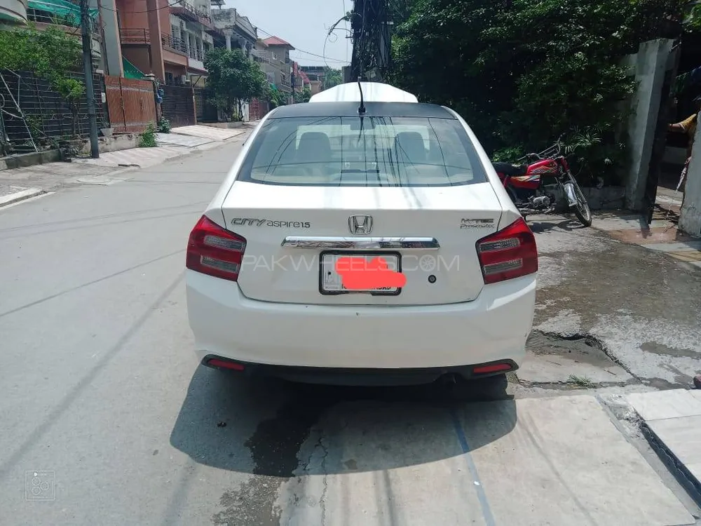 Honda City 2016 for Sale in Lahore Image-1