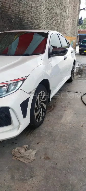 Honda Civic 2018 for Sale in Peshawar Image-1
