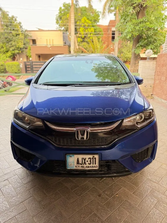 Honda Fit 2015 for Sale in Lahore Image-1