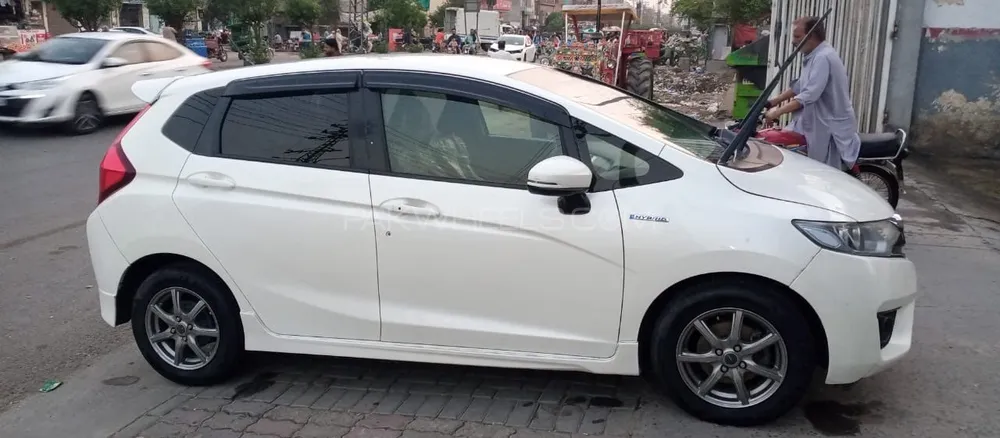 Honda Fit 2014 for Sale in Lahore Image-1