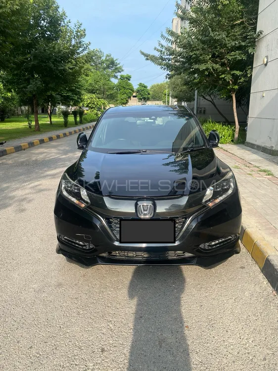Honda Vezel 2017 for Sale in Rawalpindi Image-1