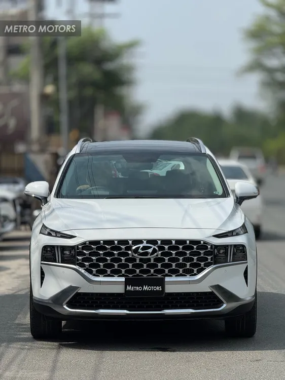 Hyundai Santa Fe 2025 for Sale in Lahore Image-1