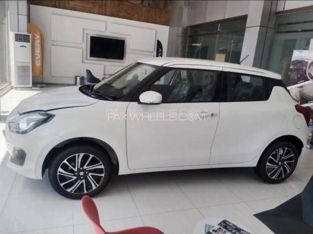 Suzuki Swift 2025 for Sale in Sahiwal Image-1