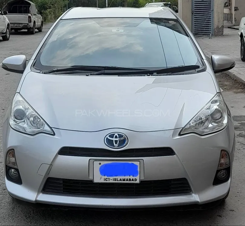 Toyota Aqua 2013 for Sale in Peshawar Image-1