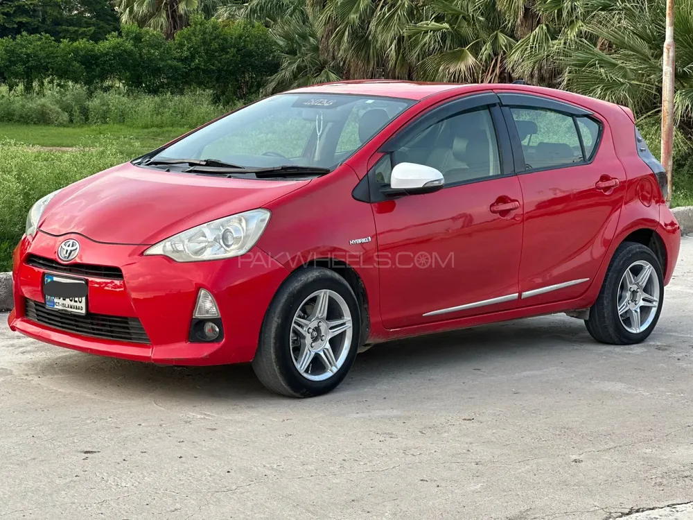 Toyota Aqua 2013 for Sale in Islamabad Image-1