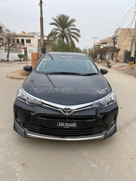Toyota Corolla 2018 for Sale in Faisalabad Image-1