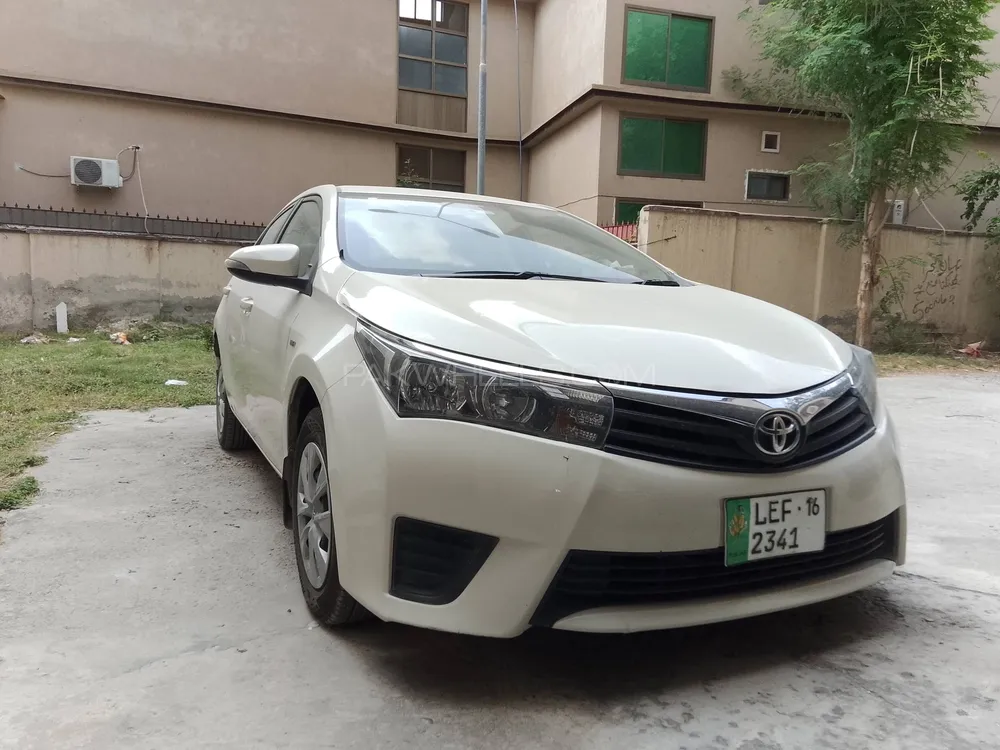 Toyota Corolla 2016 for Sale in Kohat Image-1
