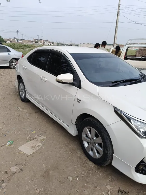 Toyota Corolla 2015 for Sale in Peshawar Image-1