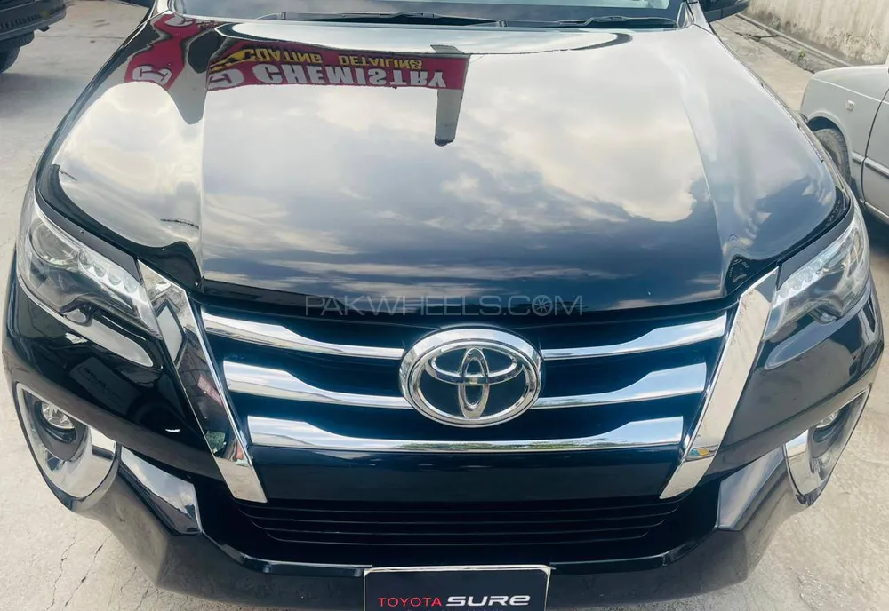 Toyota Fortuner 2019 for Sale in Islamabad Image-1