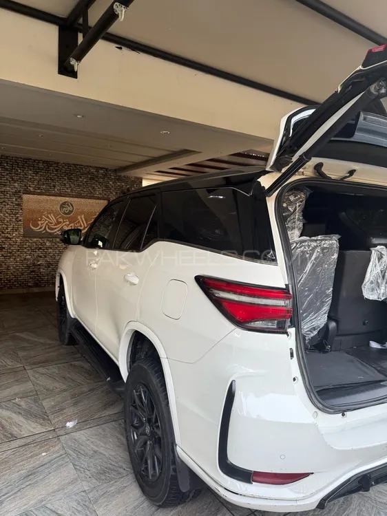 Toyota Fortuner 2024 for Sale in Lahore Toyota Fortuner 2024 for Sale in Lahore Image-5