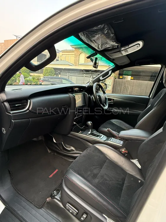 Toyota Fortuner 2024 for Sale in Lahore Toyota Fortuner 2024 for Sale in Lahore Image-8