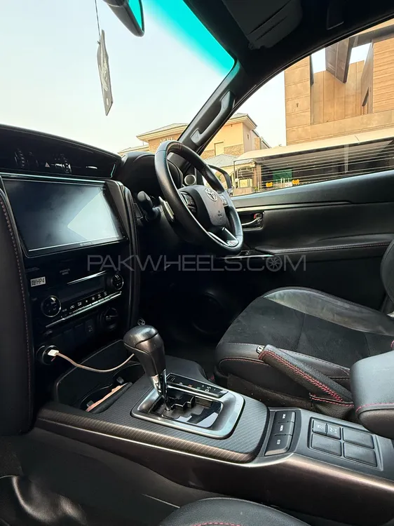 Toyota Fortuner 2024 for Sale in Lahore Toyota Fortuner 2024 for Sale in Lahore Image-7