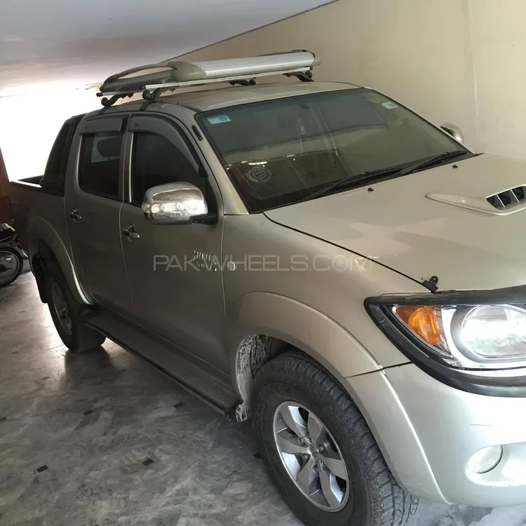 Toyota Hilux 2006 for Sale in Lahore Image-1