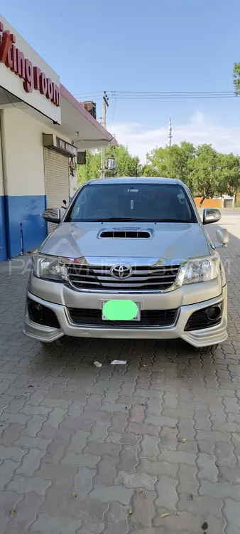 Toyota Hilux 2012 for Sale in Wah cantt Image-1