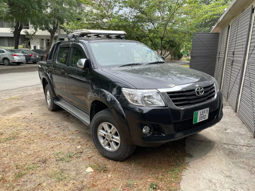 Toyota Hilux 2015 for Sale in Lahore Image-1