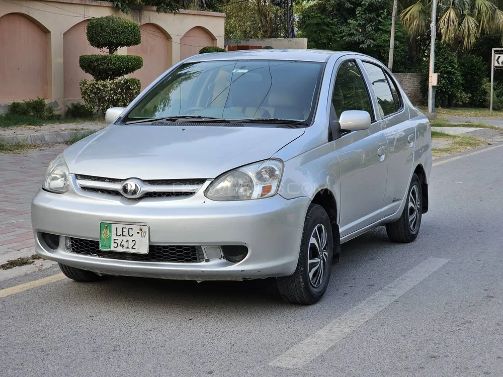 Toyota Platz 2004 for Sale in Islamabad Image-1