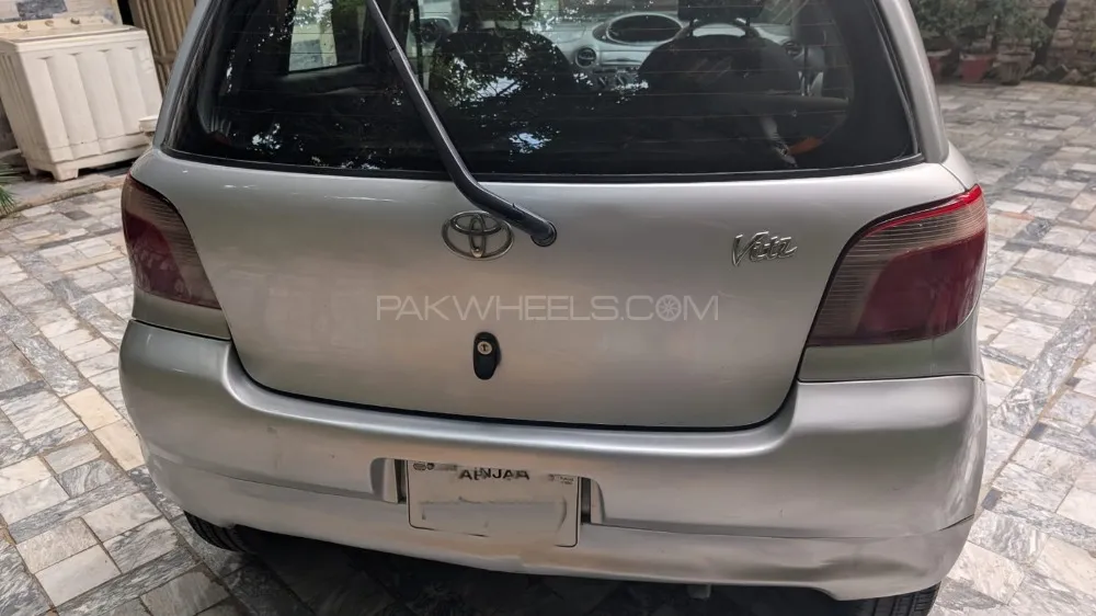 Toyota Vitz 2002 for Sale in Swabi Image-1