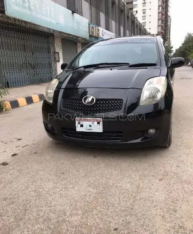 Toyota Vitz 2007 for Sale in Karachi Image-1