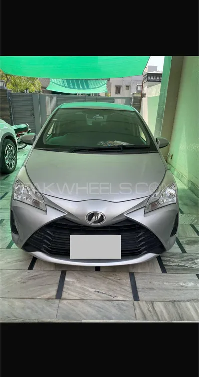 Toyota Vitz 2020 for Sale in Sialkot Image-1