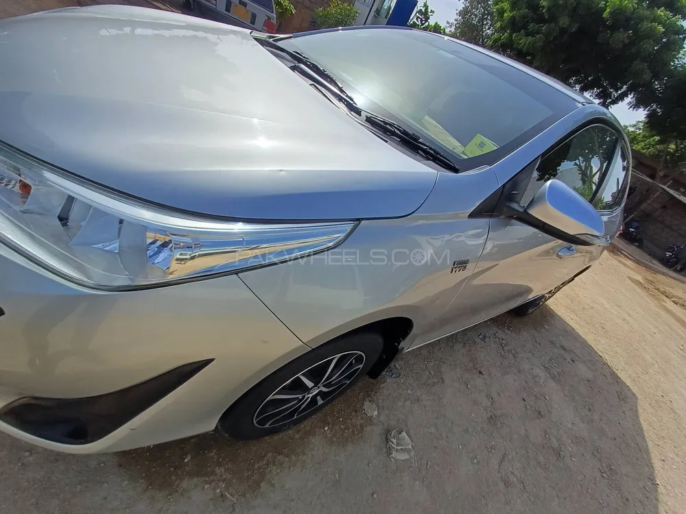 Toyota Yaris Sedan 2021 for Sale in Karachi Image-1