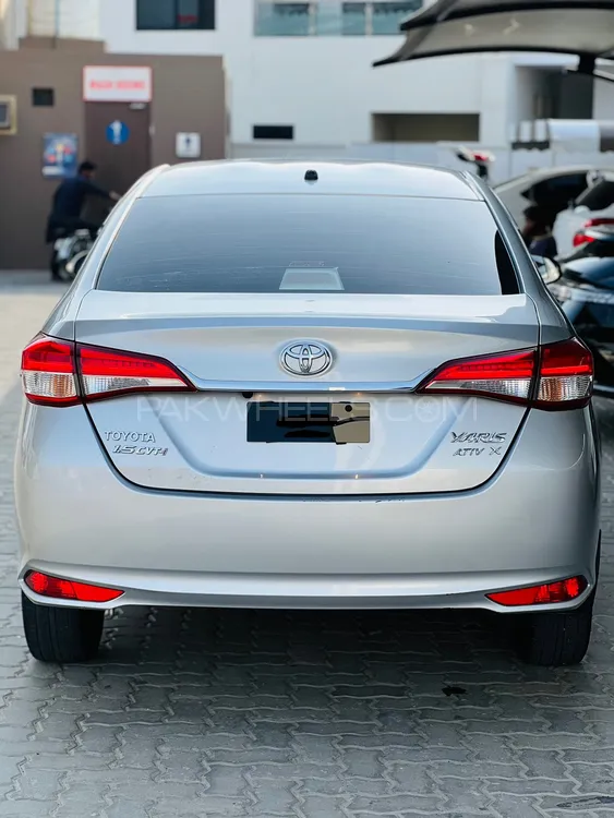 ٹویوٹا یارس سیڈان 2022 for Sale in وہاڑی Image-1