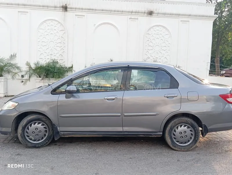 Honda City 2005 for Sale in Islamabad Image-1